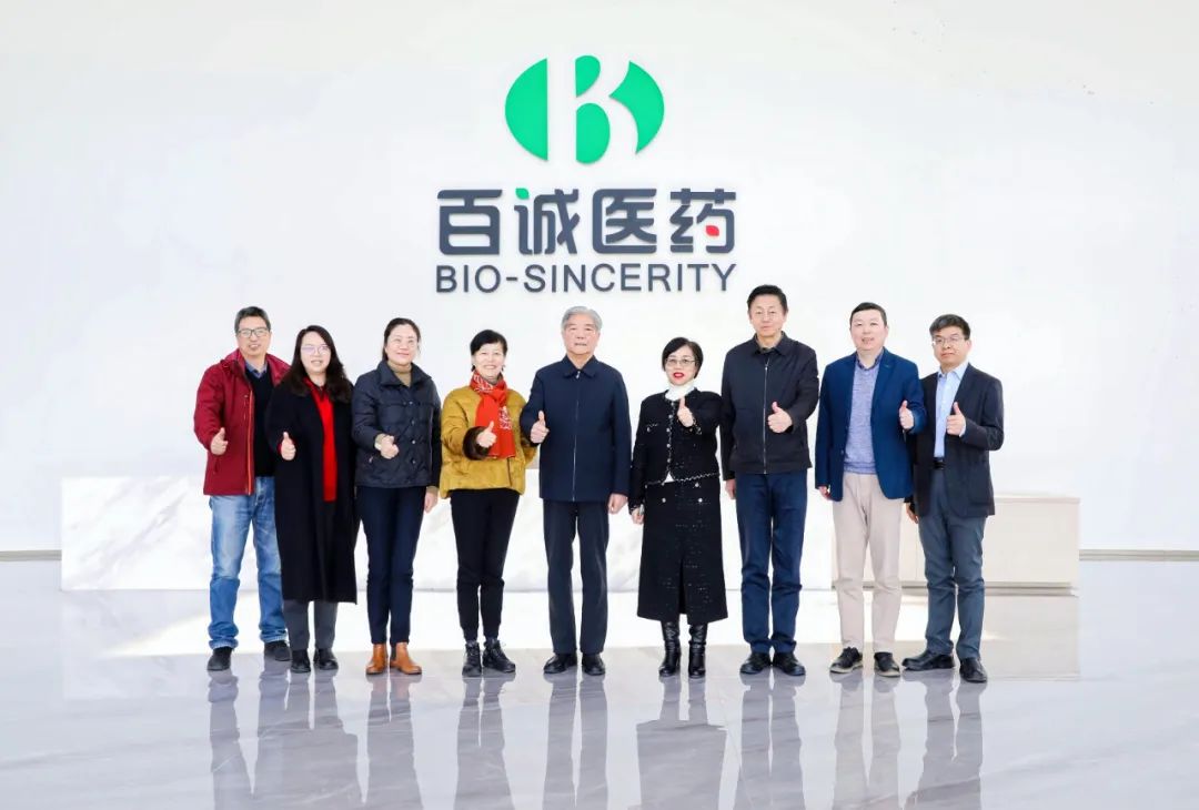 1740121925122029gZmT.jpg 3679b3f083a671267cad7ab7072dbd11.jpg